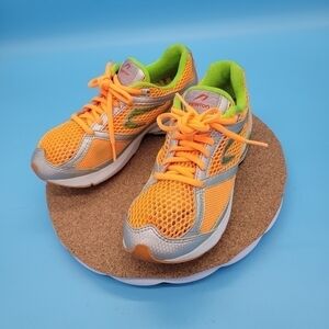 Newton Shoe Women's 6.5 Terra Momentum Running Orange Lime Sneakers